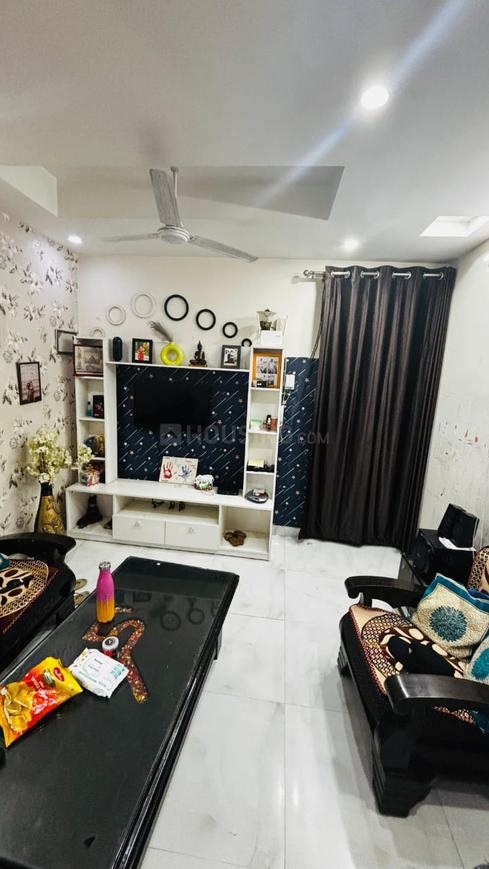 3 BHK for rent in Palam Vihar, Gurugram — semi-furnished — 1800 sq.ft