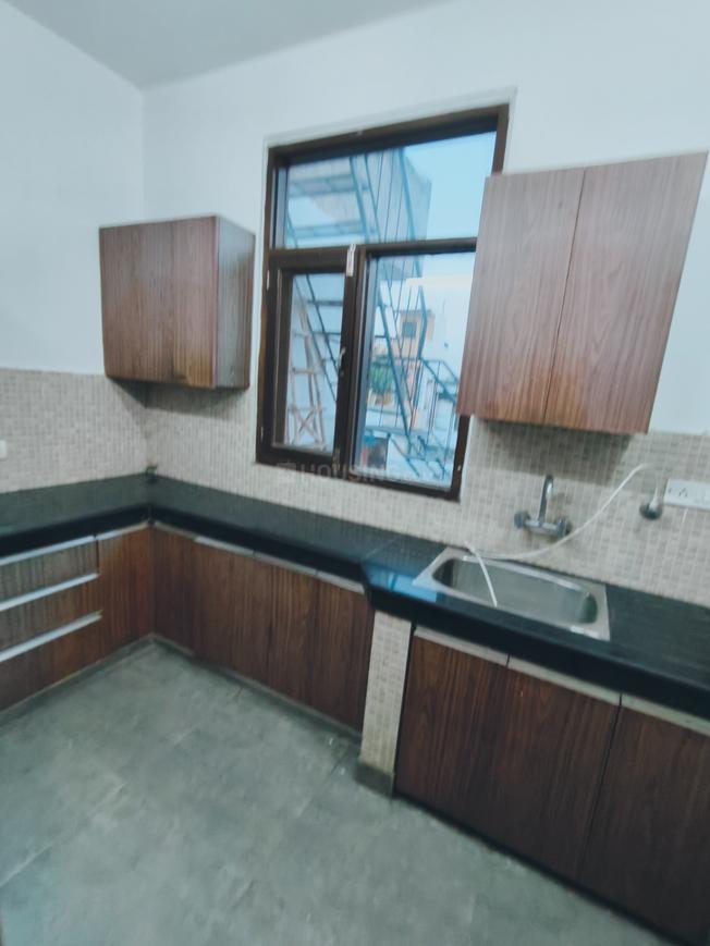 3 BHK for rent in Palam Vihar, Gurugram — semi-furnished — 1400 sq.ft