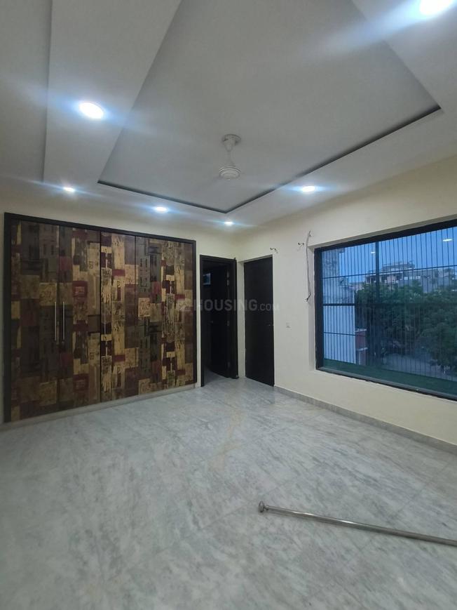3 BHK for rent in Palam Vihar, Gurugram — semi-furnished — 1400 sq.ft