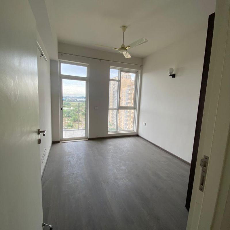 3 BHK for rent in Ramgarh Dhani, Gurugram — semi-furnished — 1852 sq.ft — Ireo The Corridors