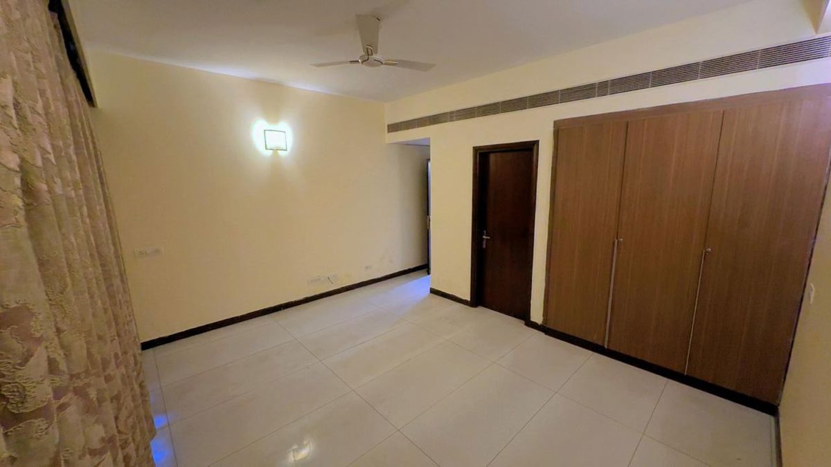 3 BHK for rent in Sarswati Kunj ii, Gurugram — unfurnished — 1500 sq.ft