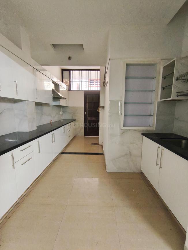 3 BHK for rent in Sector 10, Gurugram — semi-furnished — 1800 sq.ft