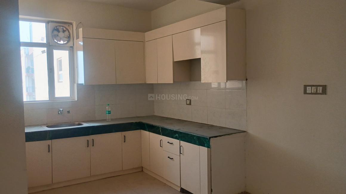 3 BHK for rent in Sector 102, Gurugram — semi-furnished — 750 sq.ft — ROF Aalayas Phase 2