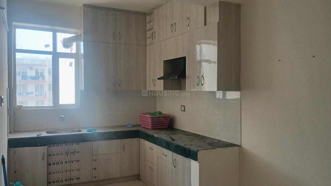 3 BHK for rent in Sector 102, Gurugram — semi-furnished — 750 sq.ft — ROF Aalayas Phase 2