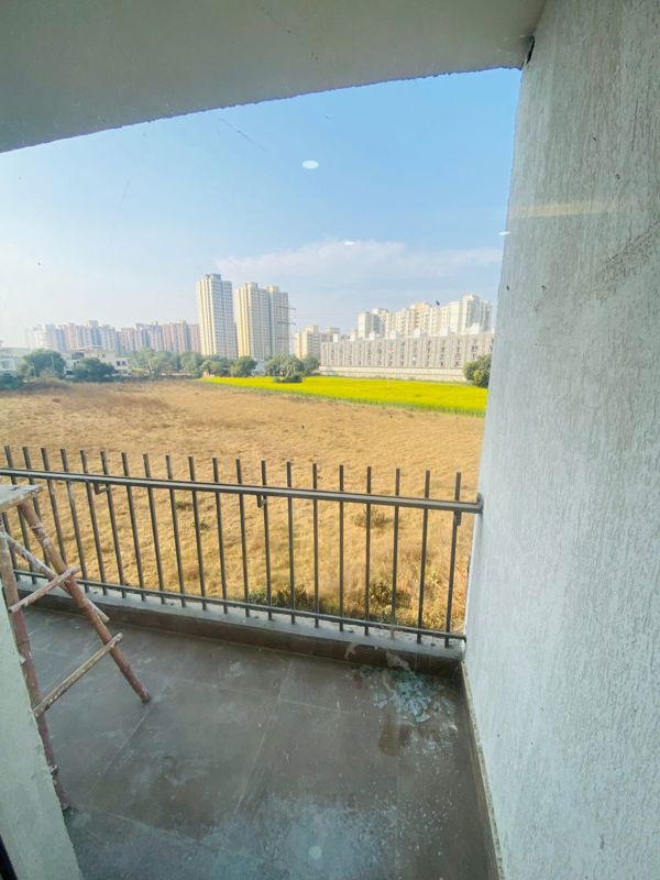 3 BHK for rent in Sector 102, Gurugram — unfurnished — 1852 sq.ft — Shapoorji Pallonji Joyville Phase 2