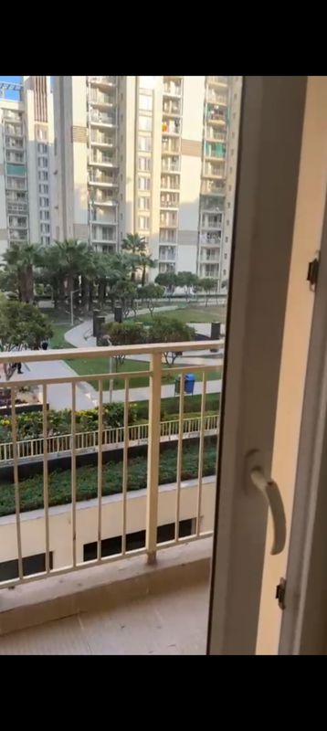 3 BHK for rent in Sector 102, Gurugram — unfurnished — 1650 sq.ft — Emaar Gurgaon Greens