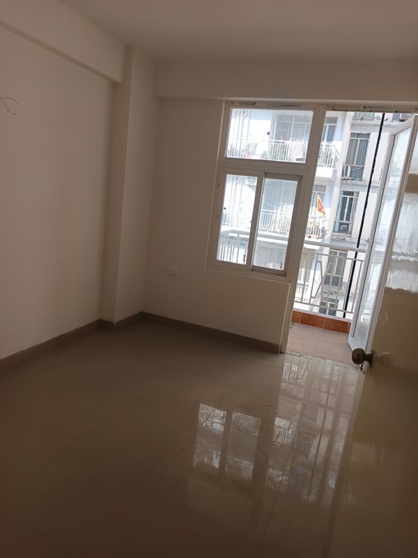 3 BHK for rent in Sector 104, Gurugram — unfurnished — 1300 sq.ft — Zara Aavaas