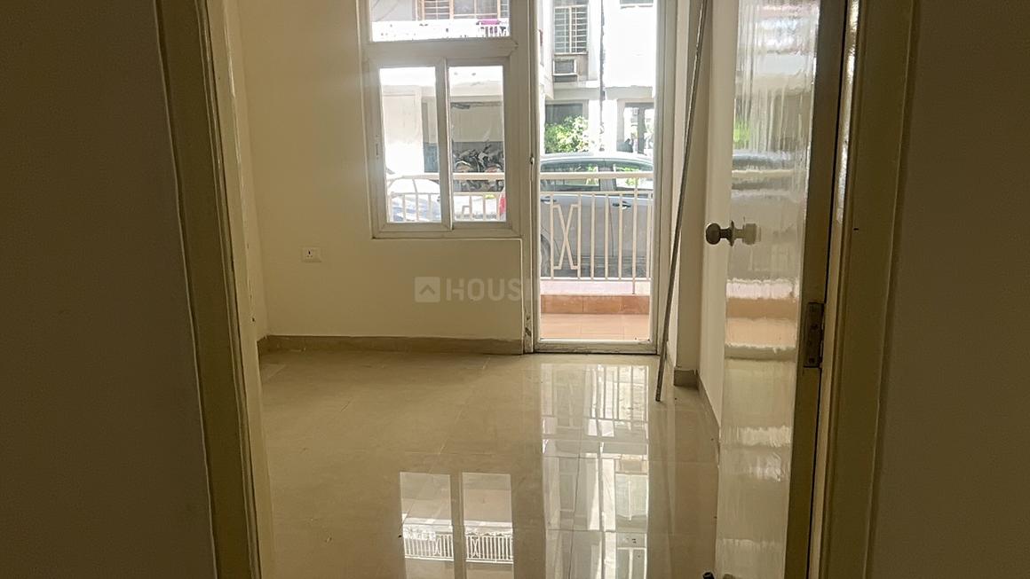 3 BHK for rent in Sector 104, Gurugram — semi-furnished — 895 sq.ft — Perfect Zara Aavaas Phase 2
