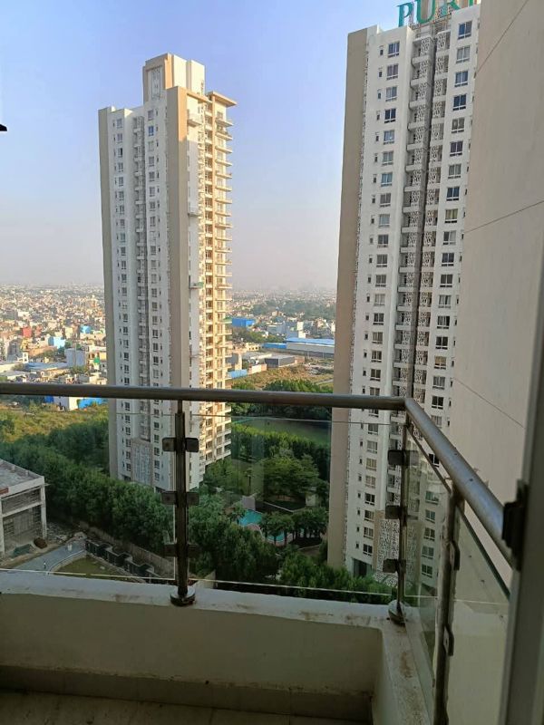3 BHK for rent in Sector 104, Gurugram — semi-furnished — 1689 sq.ft — Hero Homes Gurgaon