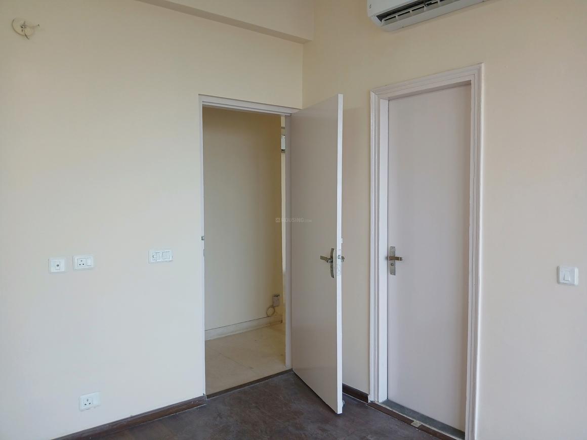 3 BHK for rent in Sector 106, Gurugram — semi-furnished — 1660 sq.ft — Paras Dews