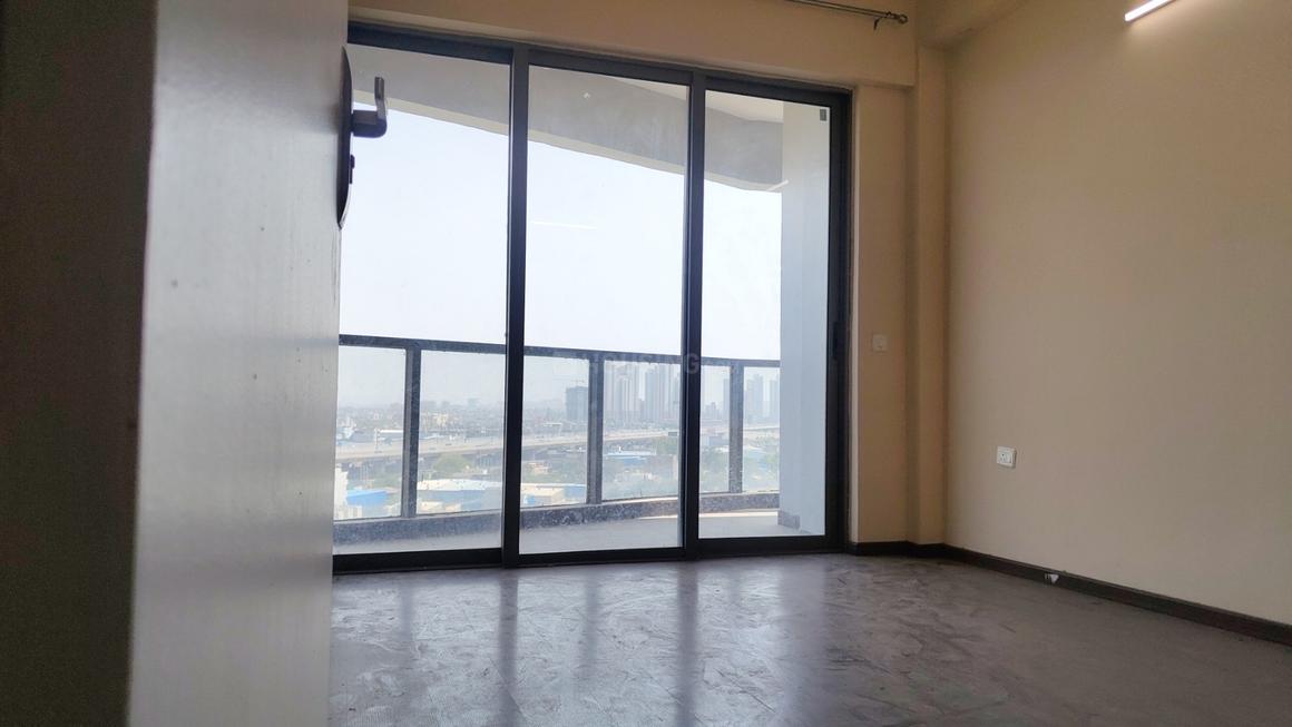 3 BHK for rent in Sector 106, Gurugram — semi-furnished — 1700 sq.ft — Paras Dews