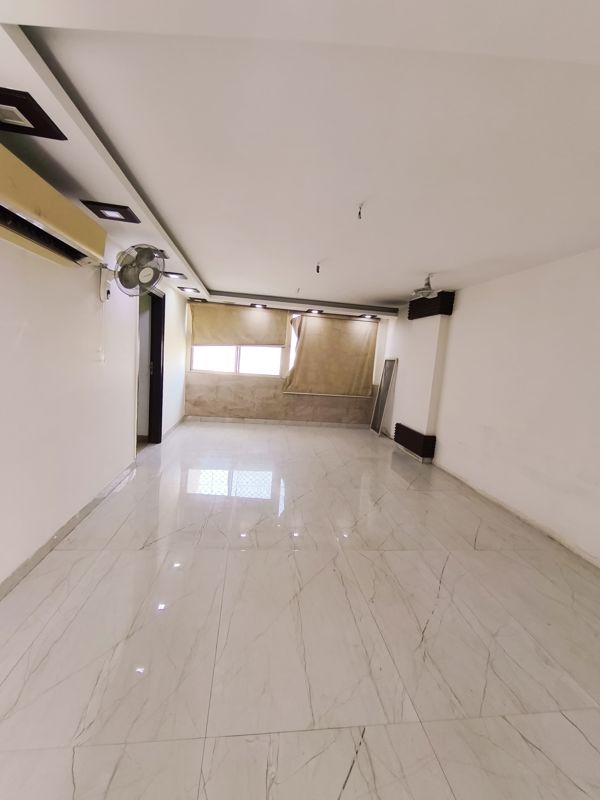 3 BHK for rent in Sector 10a, Gurugram — semi-furnished — 1950 sq.ft — Karamyogi Flat
