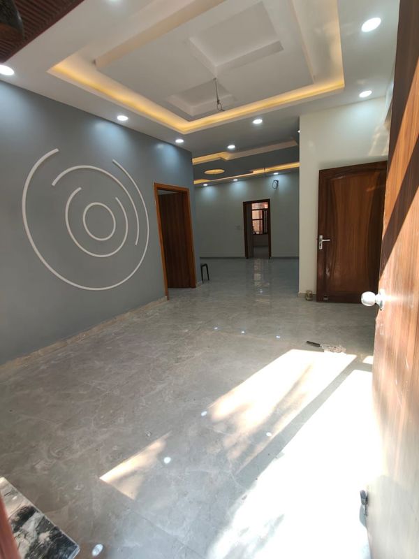 3 BHK for rent in Sector 10a, Gurugram — semi-furnished — 1650 sq.ft
