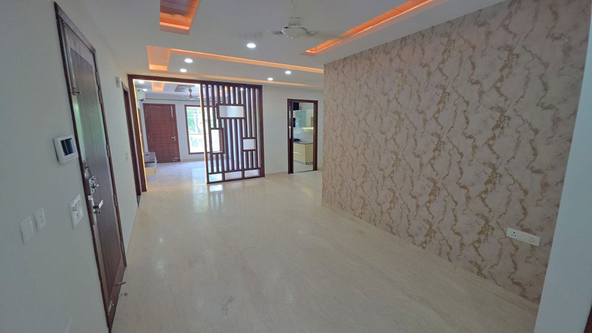 3 BHK for rent in Sector 10a, Gurugram — semi-furnished — 2500 sq.ft