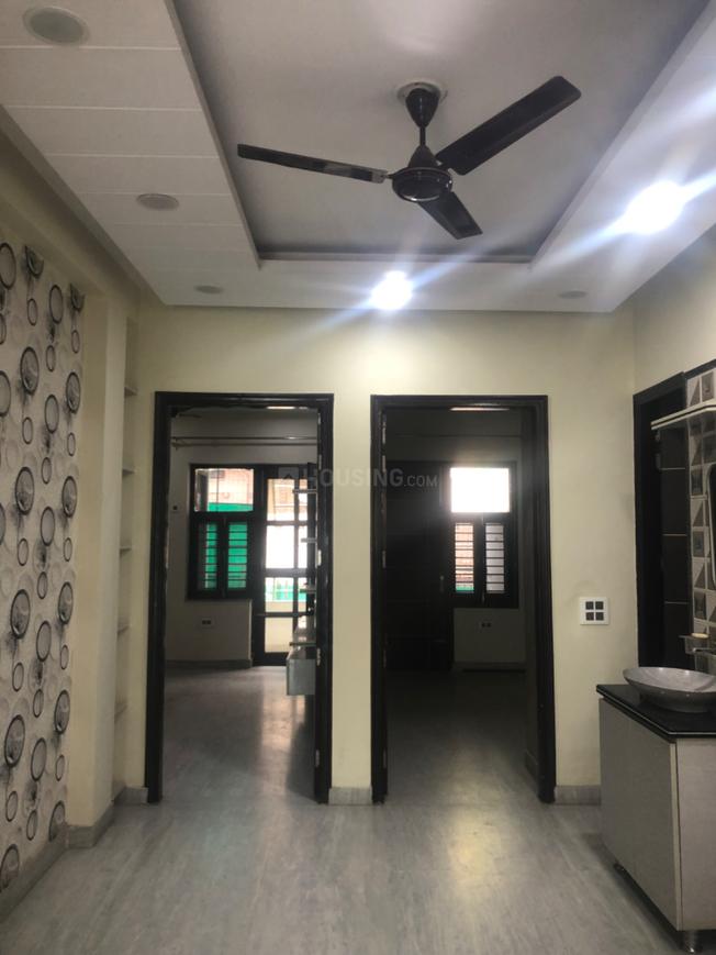3 BHK for rent in Sector 10A, Gurugram — semi-furnished — 1350 sq.ft