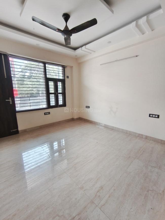 3 BHK for rent in Sector 10A, Gurugram — semi-furnished — 2100 sq.ft