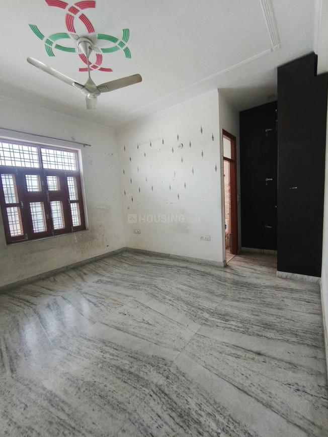 3 BHK for rent in Sector 10A, Gurugram — semi-furnished — 2100 sq.ft