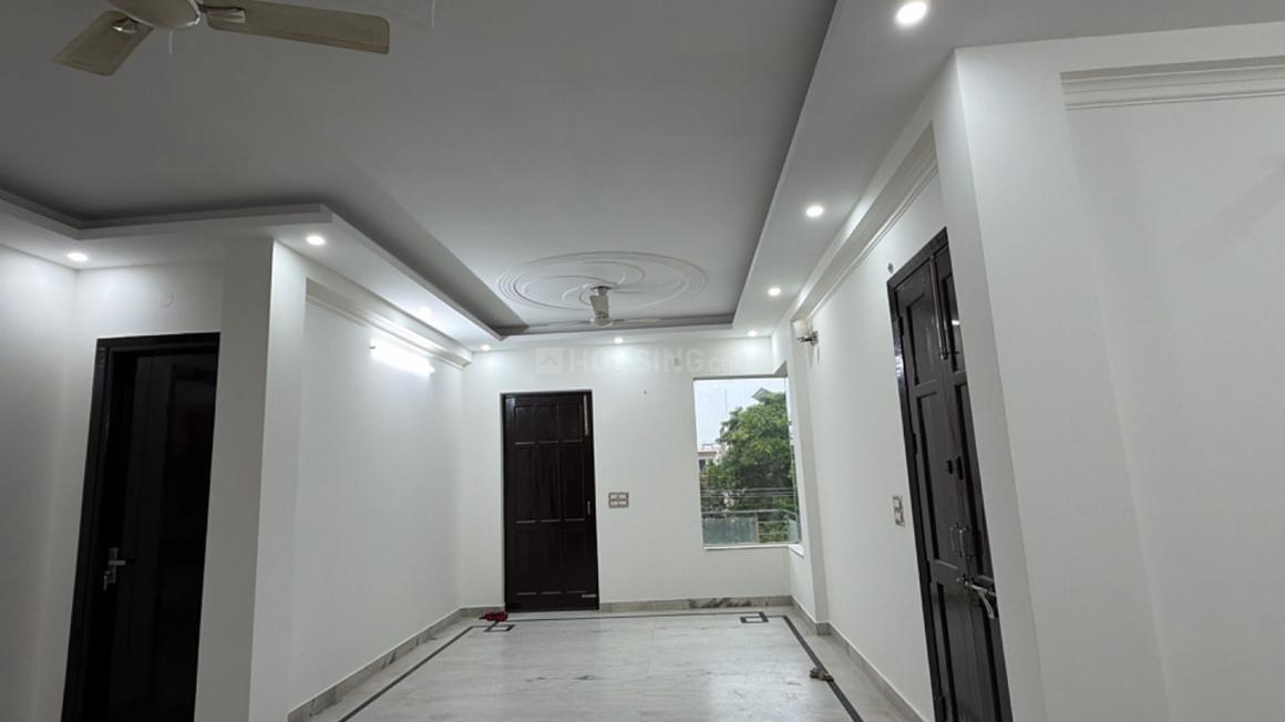 3 BHK for rent in Sector 10A, Gurugram — semi-furnished — 3000 sq.ft
