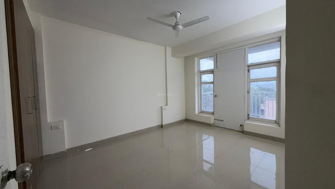 3 BHK for rent in Sector 10A, Gurugram — semi-furnished — 1600 sq.ft — Maxworth City Residence
