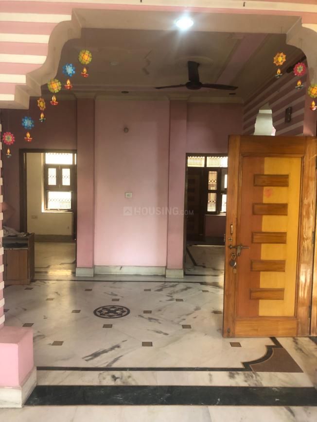 3 BHK for rent in Sector 10A, Gurugram — semi-furnished — 1820 sq.ft