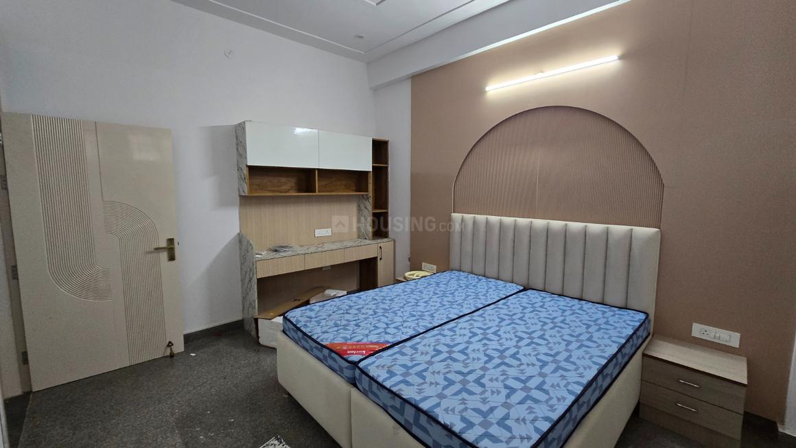 3 BHK for rent in Sector 110, Gurugram — 1350 sq.ft