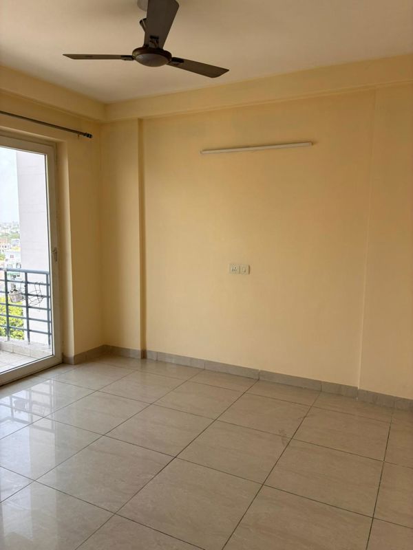 3 BHK for rent in Sector 110a, Gurugram — semi-furnished — 1954 sq.ft — Mahindra Aura