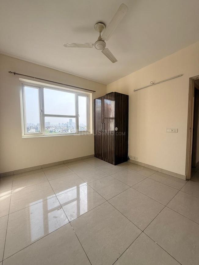 3 BHK for rent in Sector 110A, Gurugram — semi-furnished — 1954 sq.ft — Mahindra Aura