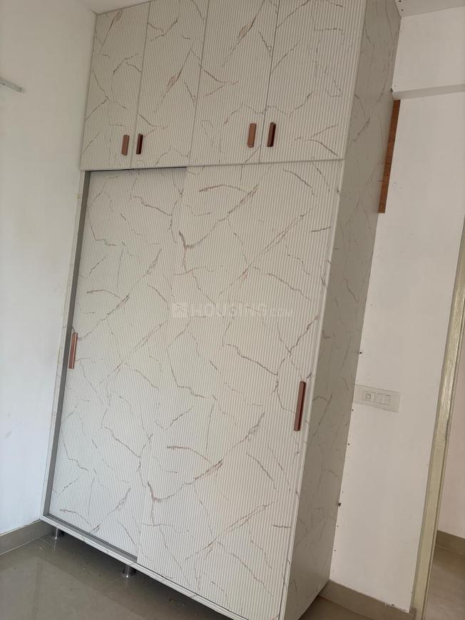 3 BHK for rent in Sector 111, Gurugram — semi-furnished — 2000 sq.ft — Tashee Capital Gateway