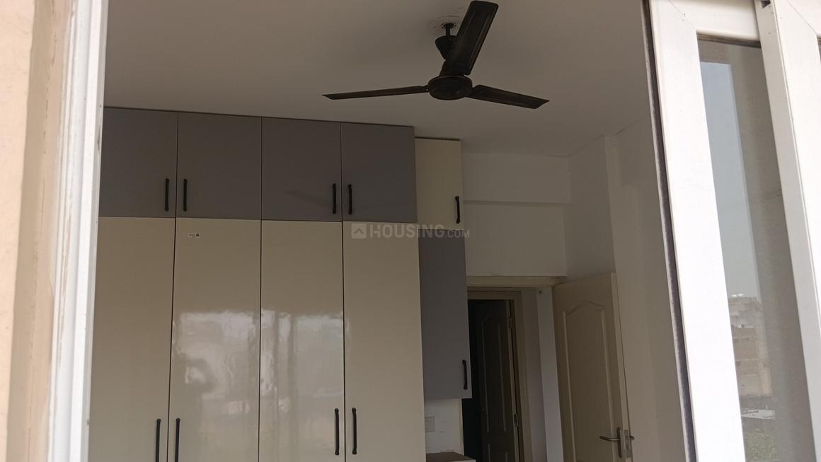3 BHK for rent in Sector 111, Gurugram — semi-furnished — 2048 sq.ft — Tashee Capital Gateway