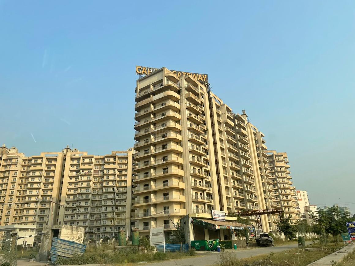 3 BHK for rent in Sector 111, Gurugram — semi-furnished — 1850 sq.ft — Tashee Capital Gateway