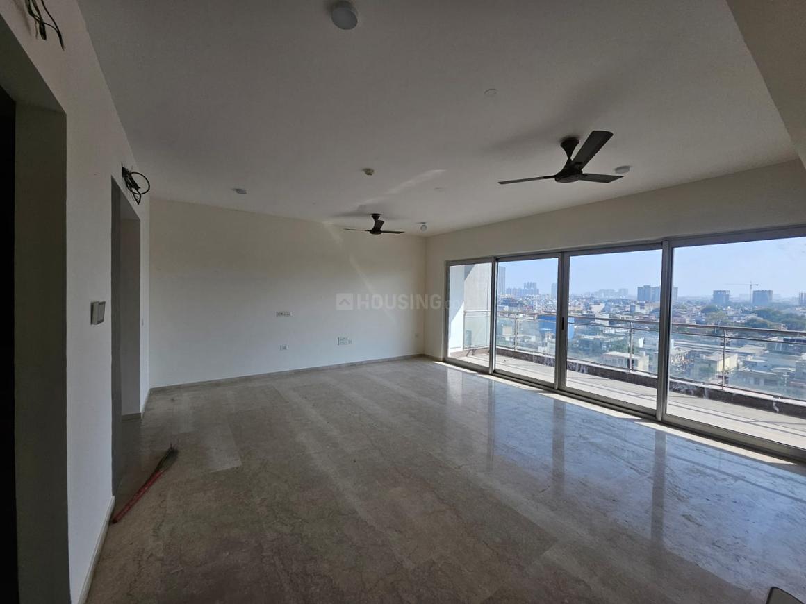 3 BHK for rent in Sector 112, Gurugram — semi-furnished — 2210 sq.ft — Tata Gurgaon Gateway