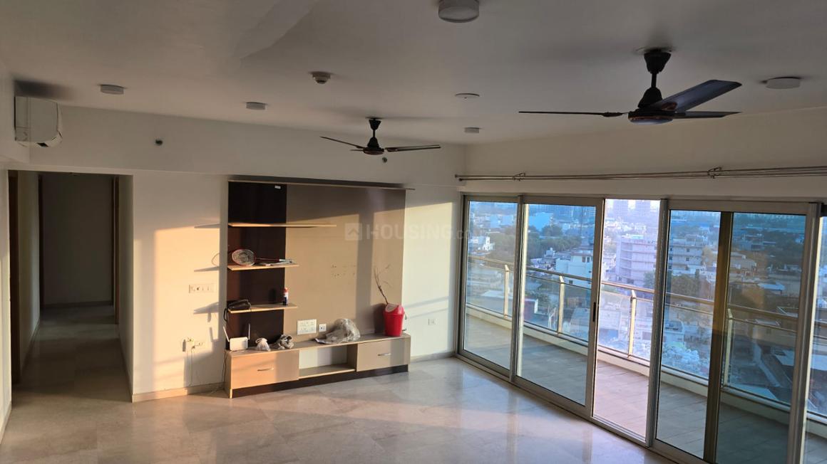 3 BHK for rent in Sector 112, Gurugram — semi-furnished — 2225 sq.ft — Tata Gurgaon Gateway