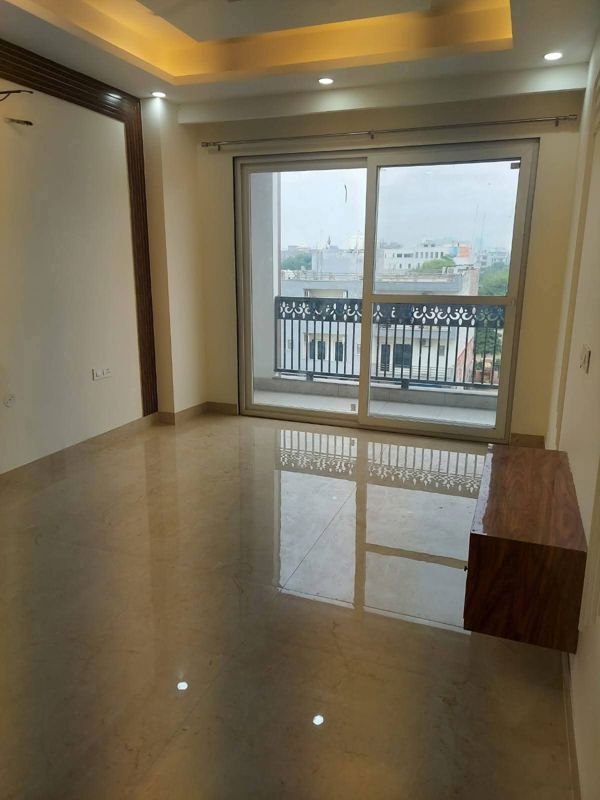 3 BHK for rent in Sector 14, Gurugram — semi-furnished — 300 sq.ft