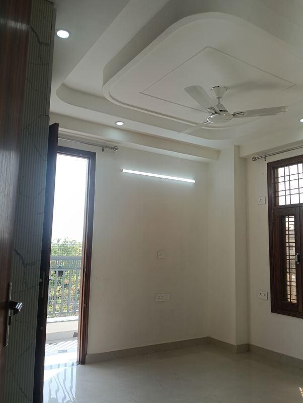 3 BHK for rent in Sector 14, Gurugram — semi-furnished — 1450 sq.ft — Allure Estate