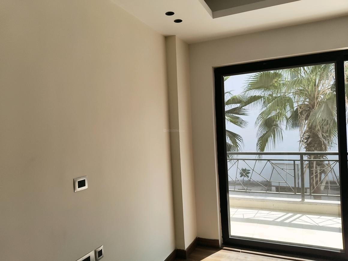3 BHK for rent in Sector 14, Gurugram — semi-furnished — 1500 sq.ft