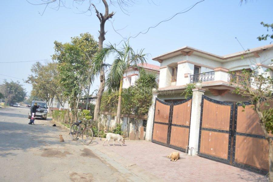 3 BHK for rent in Sector 14, Gurugram — semi-furnished — 1848 sq.ft