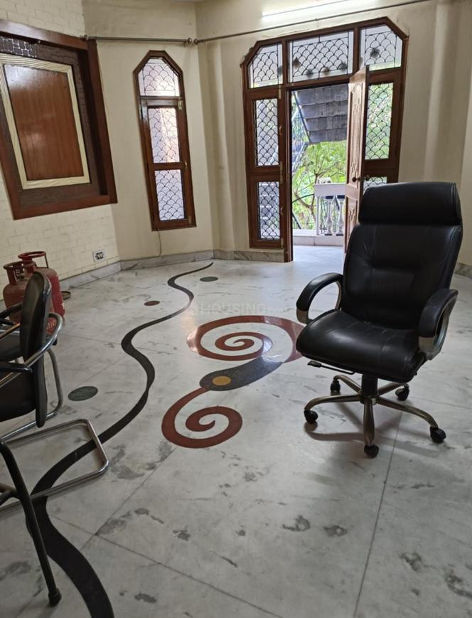 3 BHK for rent in Sector 14, Gurugram — semi-furnished — 2000 sq.ft