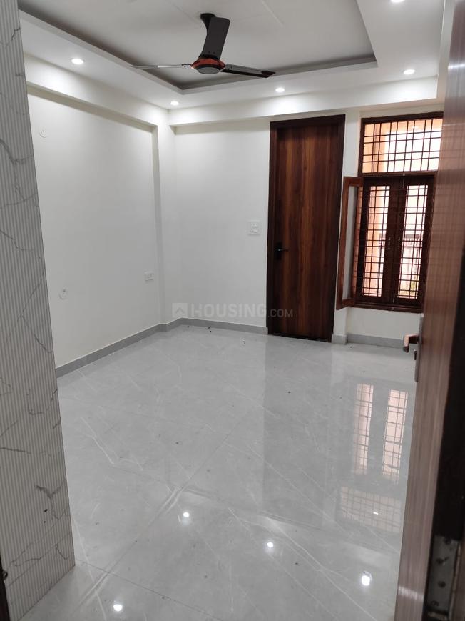 3 BHK for rent in Sector 15, Gurugram — semi-furnished — 1800 sq.ft