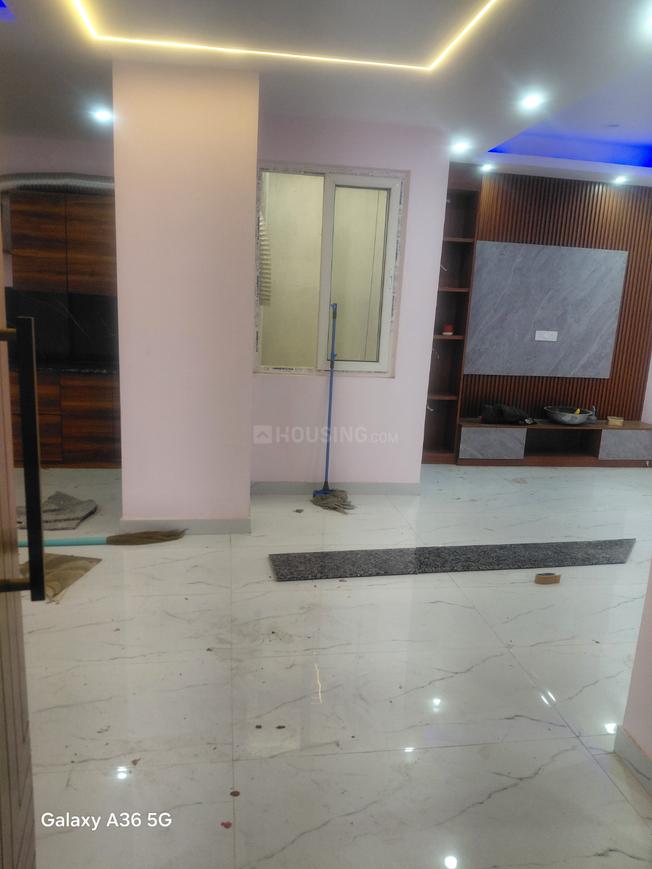 3 BHK for rent in Sector 15, Gurugram — semi-furnished — 1950 sq.ft