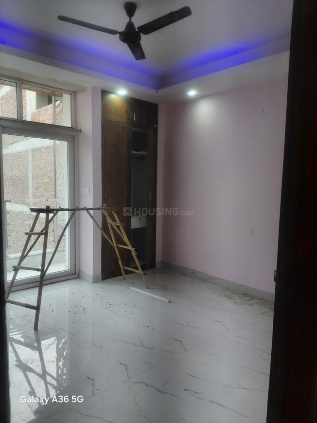3 BHK for rent in Sector 15, Gurugram — semi-furnished — 1350 sq.ft