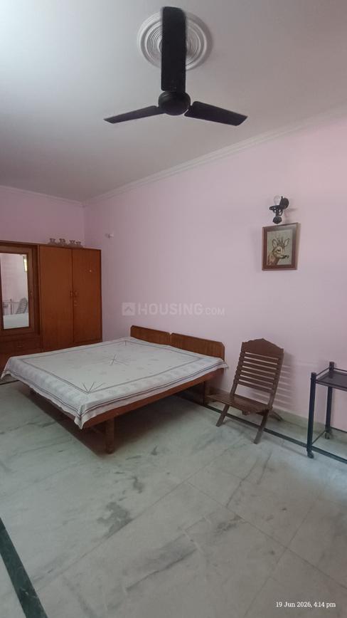3 BHK for rent in Sector 15 Part 2, Gurugram — semi-furnished — 2100 sq.ft