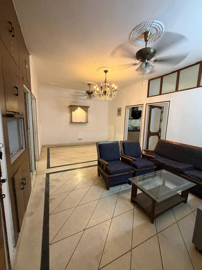 3 BHK for rent in Sector 17, Gurugram — 1550 sq.ft