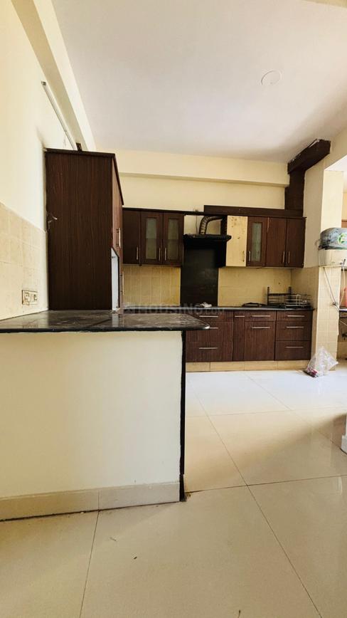 3 BHK for rent in Sector 17, Gurugram — semi-furnished — 2800 sq.ft