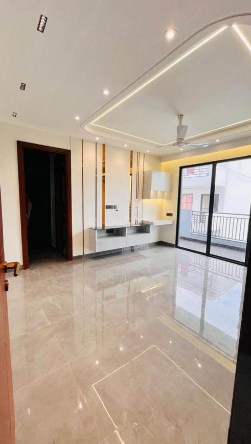 3 BHK for rent in Sector 18, Gurugram — semi-furnished — 1856 sq.ft