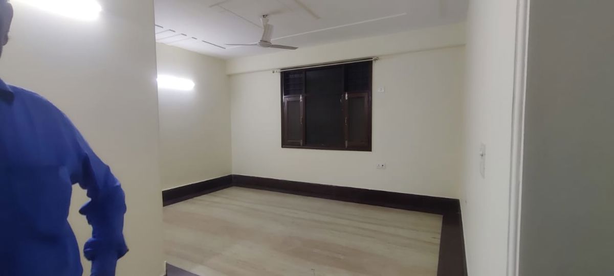 3 BHK for rent in Sector 21, Gurugram — semi-furnished — 1600 sq.ft