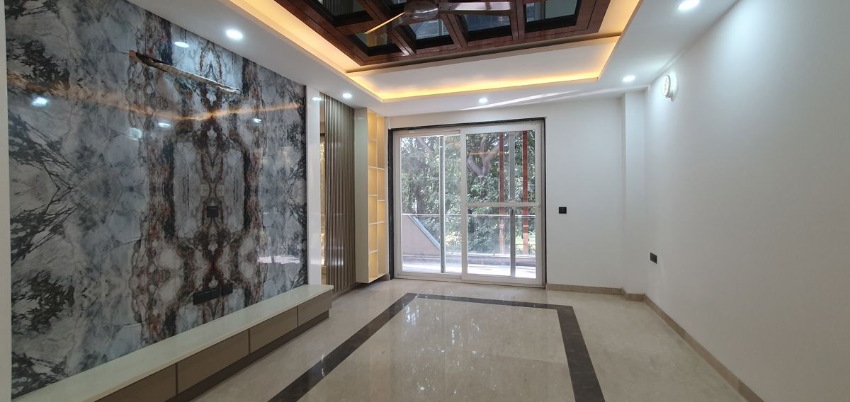 3 BHK for rent in Sector 21, Gurugram — semi-furnished — 1700 sq.ft