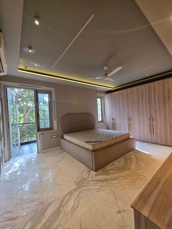 3 BHK for rent in Sector 22, Gurugram — semi-furnished — 1980 sq.ft