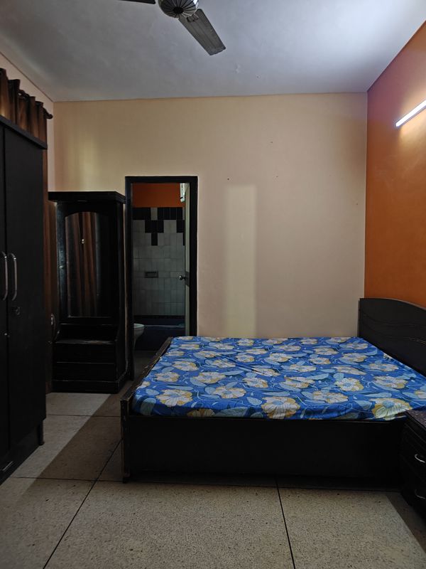 3 BHK for rent in Sector 23, Gurugram — furnished — 1800 sq.ft — Ansal Plaza Sector-23