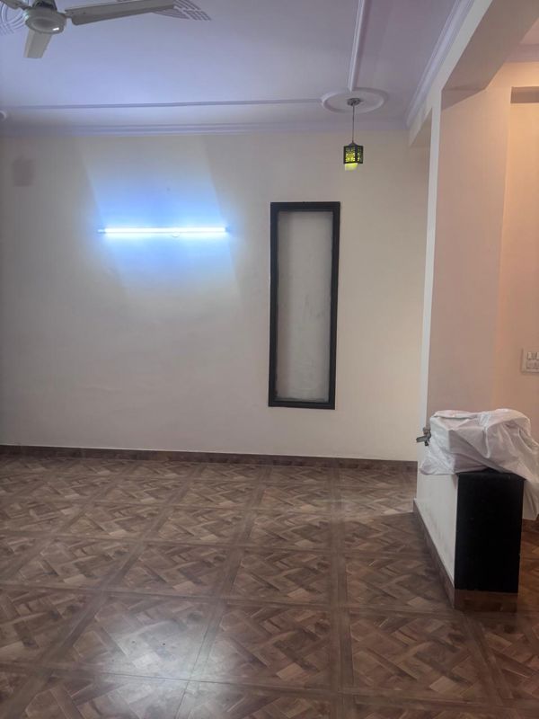 3 BHK for rent in Sector 23, Gurugram — semi-furnished — 360 sq.ft — Ansal Plaza Sector-23
