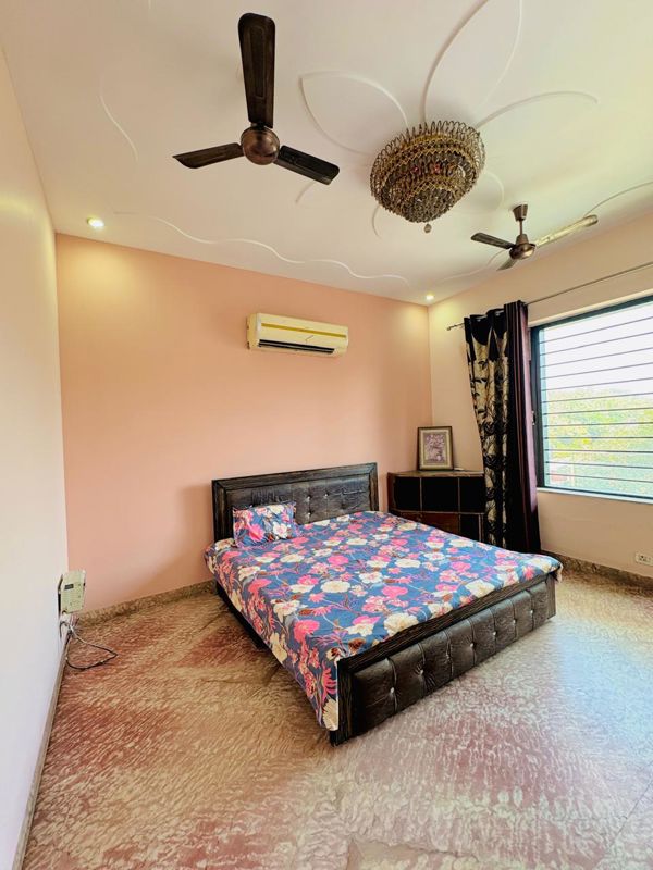 3 BHK for rent in Sector 23, Gurugram — furnished — 1800 sq.ft — Ansal Plaza Sector-23